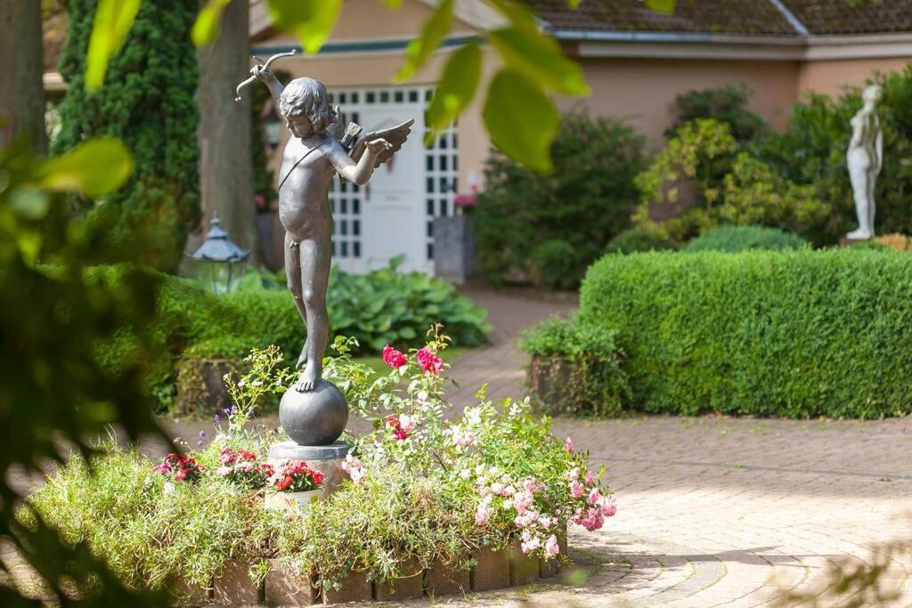 Apartment Gaestehaus Schloss Bothmer Schwarmstedt Exterior foto